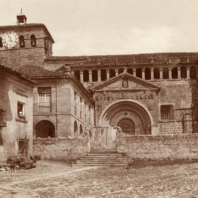 Frontal de la Colegiata de Santillana del Mar