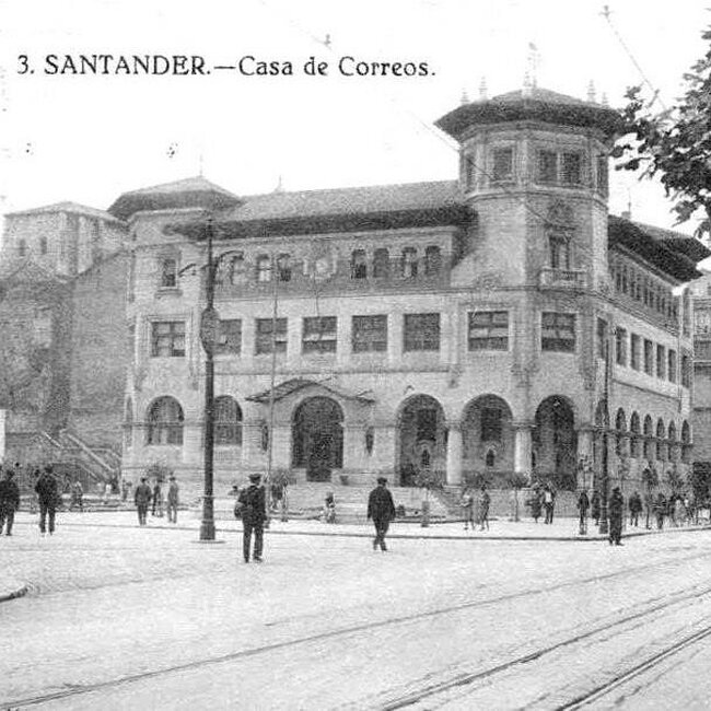 Edificio de Correos en la Avenida de Alfonso XIII