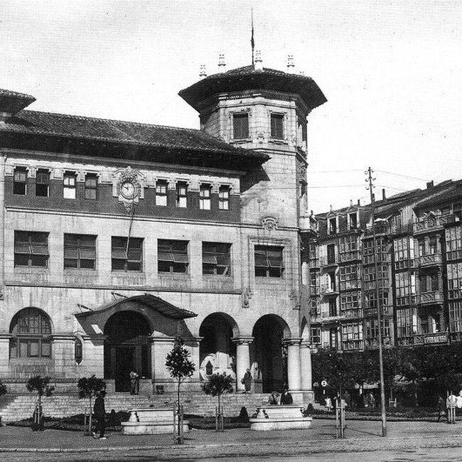[1926] - Edificio de Correos en la Avenida Alfonso XIII