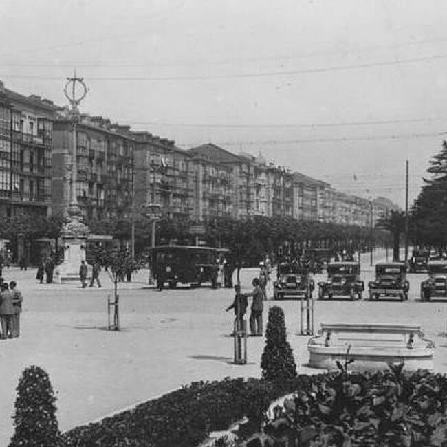 Paseo Pereda desde Correos
