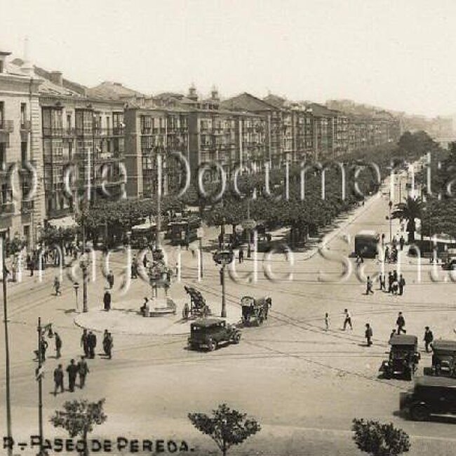 Paseo Pereda desde Correos
