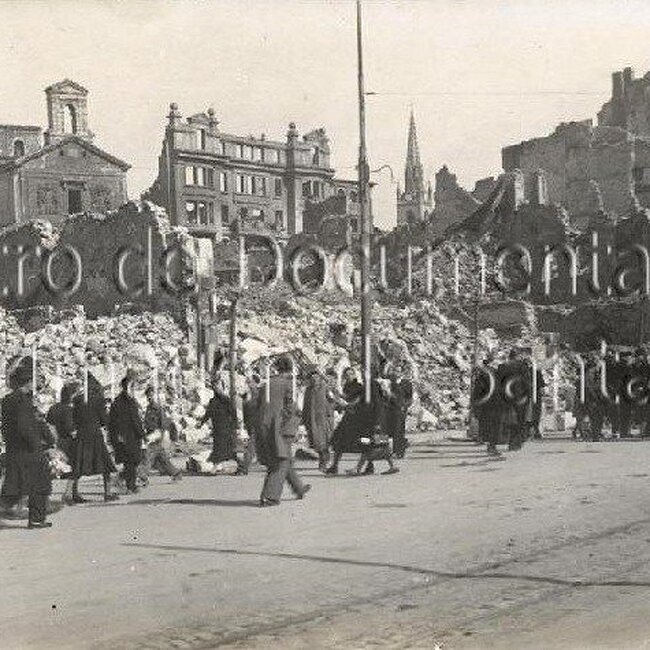 [1941] - Ruinas entre Atarazanas y la plaza vieja