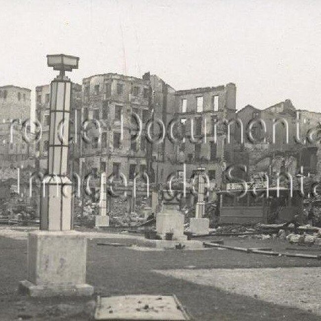 [1941] - Ruinas de la zona de Atarazanas