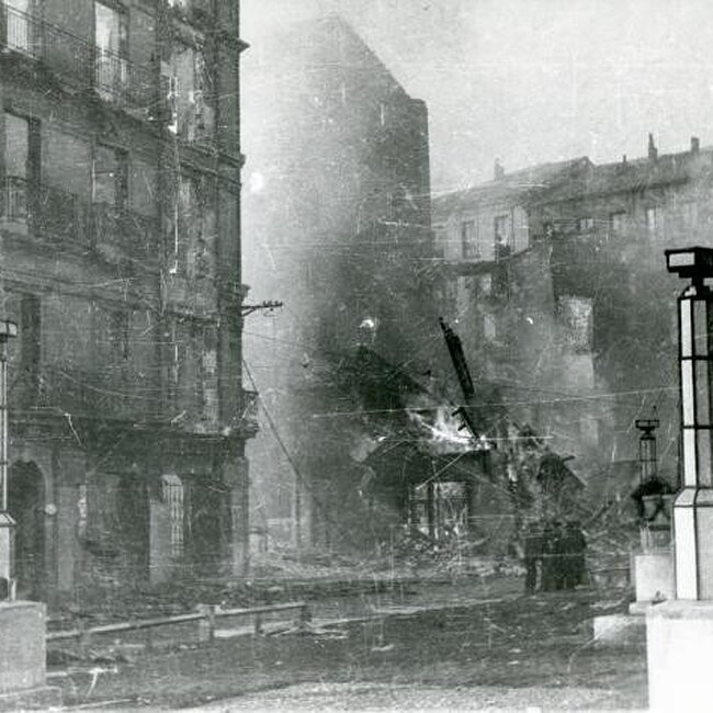 [1941] - Zona de Atarazanas en llamas