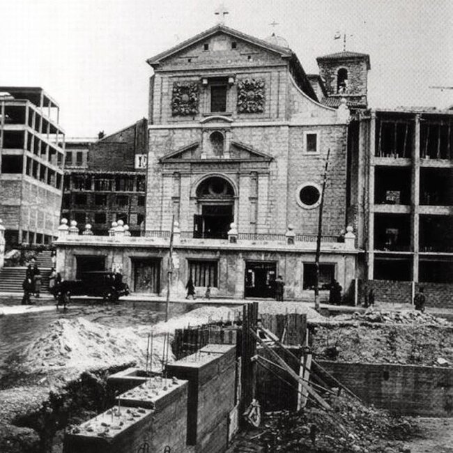 Reconstrucción en torno a la Iglesia de la Compañía