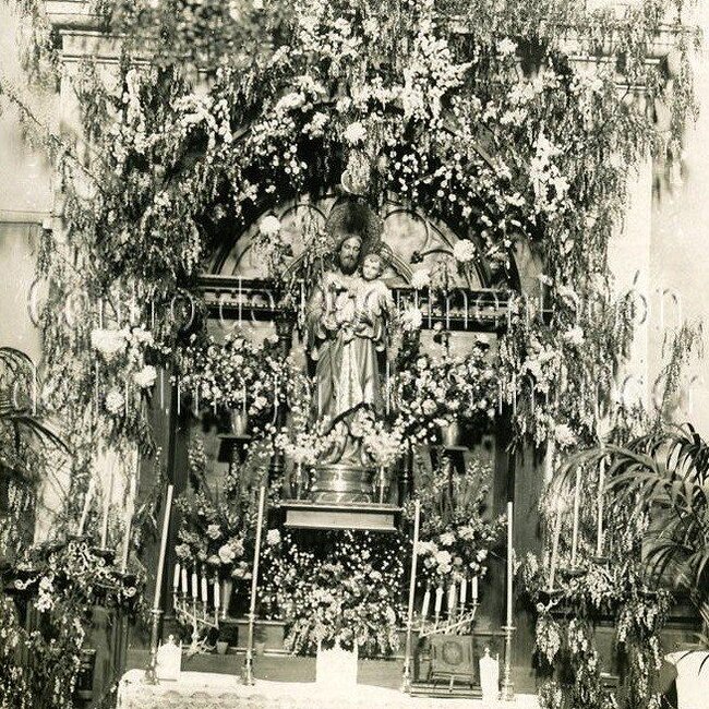 [1900] - Altar de San José de la Montaña en la Iglesia de la Compañía