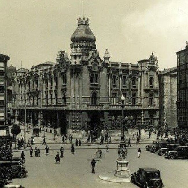 [1935] - Plaza de Pi y Margall desde el sur