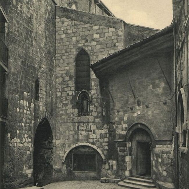 Comienzo de Ruamayor junto a la Catedral de Santander