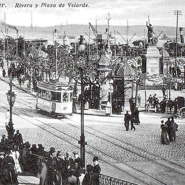 [1911] - Plaza Velarde vista desde el puente