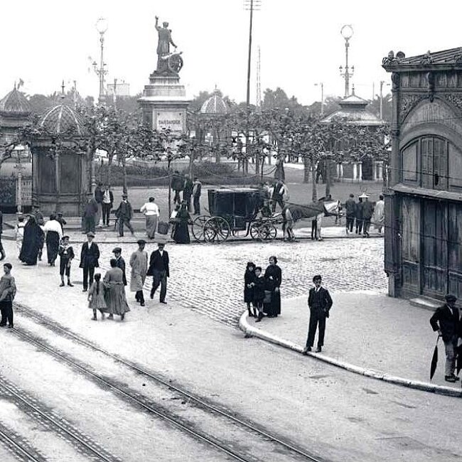 Plaza Velarde vista desde el puente