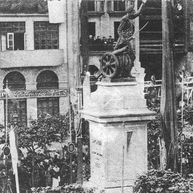 [1880] - Inauguración del monumento a Pedro Velarde