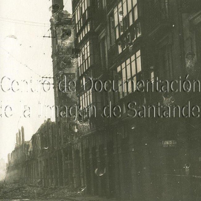 [1941] - Ruinas de la calle Méndez Núñez