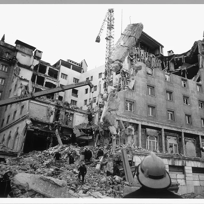 [1992] - Derrumbe del antiguo Hotel Bahía