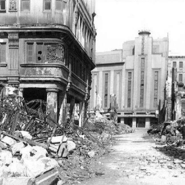 [1941] - Ruinas de la calle Lealtad tras el incendio de Santander de 1941