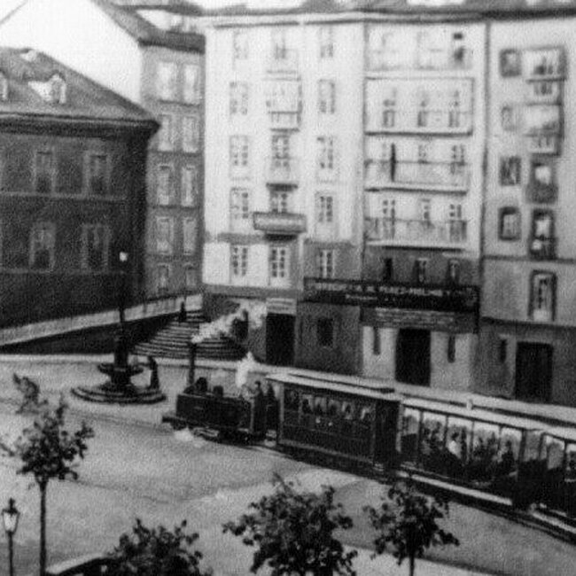 [1900] - El tren de Gandarillas en la Plaza del Príncipe