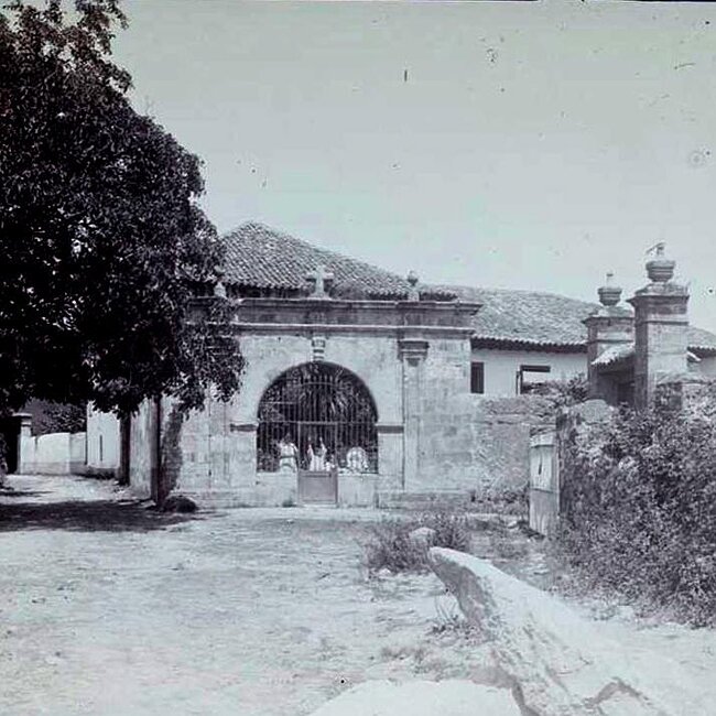 Portalada de Casar de Periedo