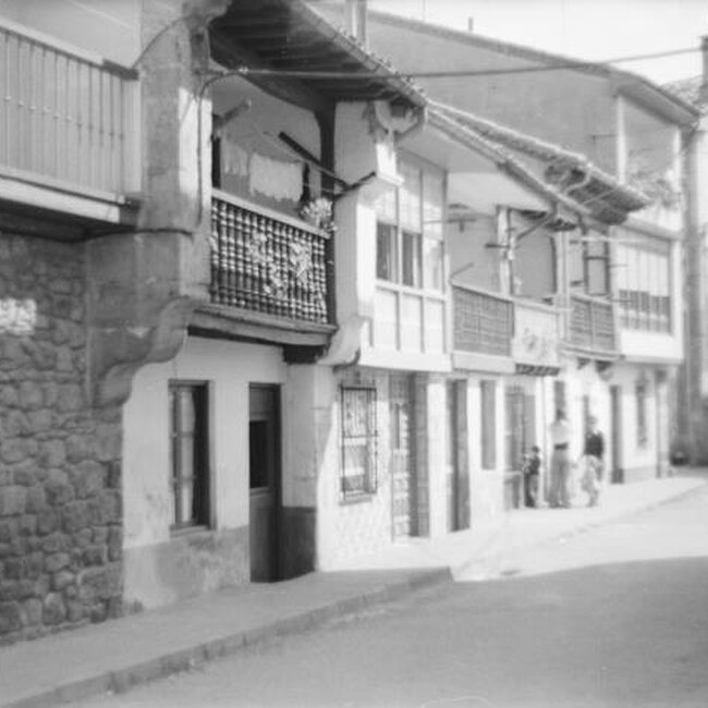 Agrupación La Pesa