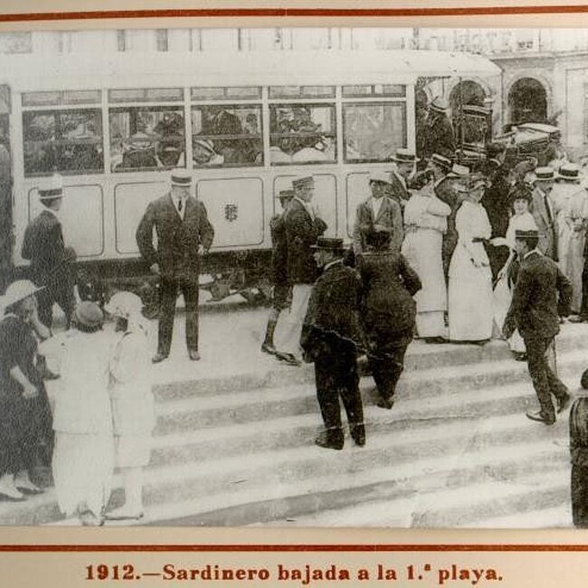 [1912] - Tranvía electrico que bajaba hasta la Primera Playa de El Sardinero