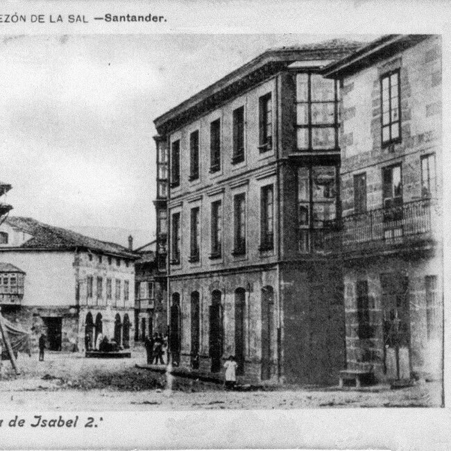 Plaza Isabel II en Cabezón de la Sal, actualmente paseo de Igareda