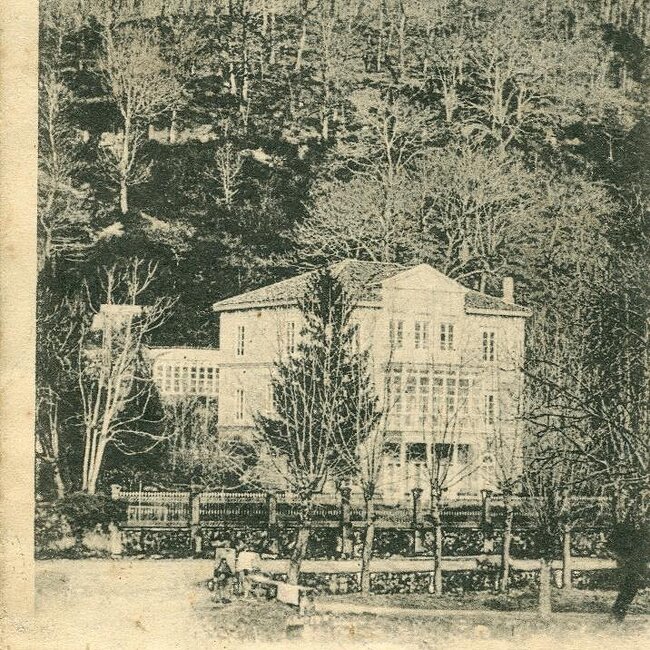 Paseo de la Loza en Cabezón de la Sal