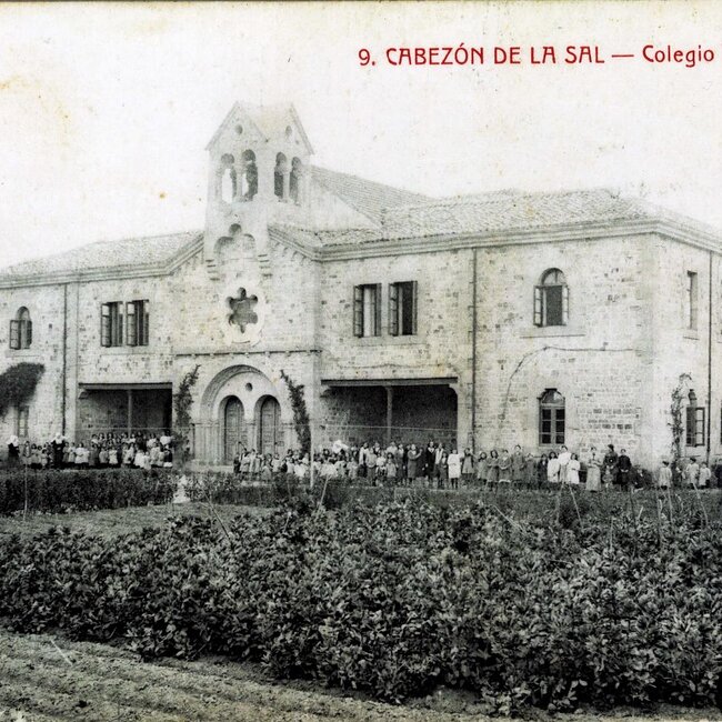 Colegio Igareda en Cabezón de la Sal