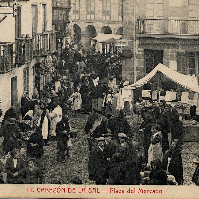 Plaza del Mercado de Cabezón de la Sal