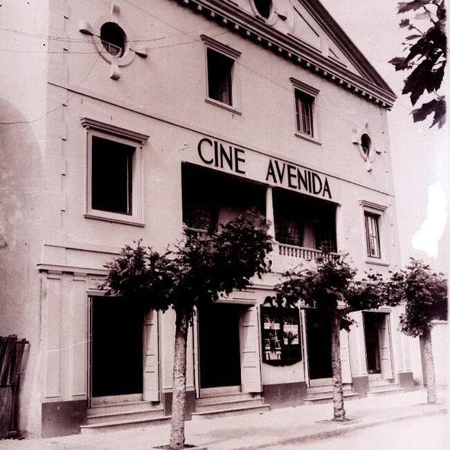 Cine Avenida de Cabezón de la Sal