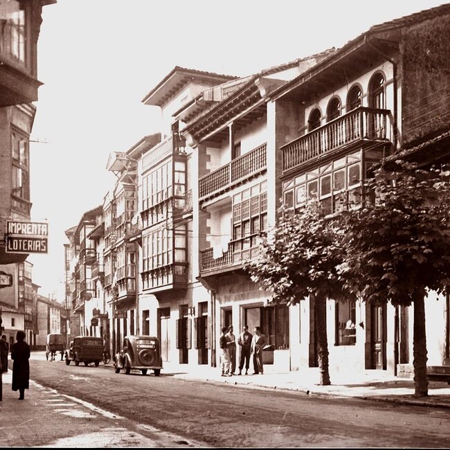 Paseo Igareda en Cabezón de la Sal