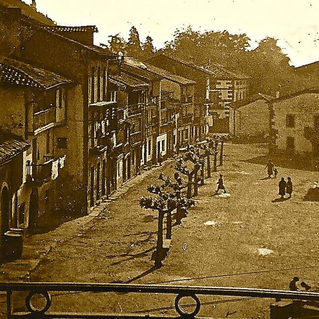 Calle Alante vista desde el edificio de la Fonda La Armonía