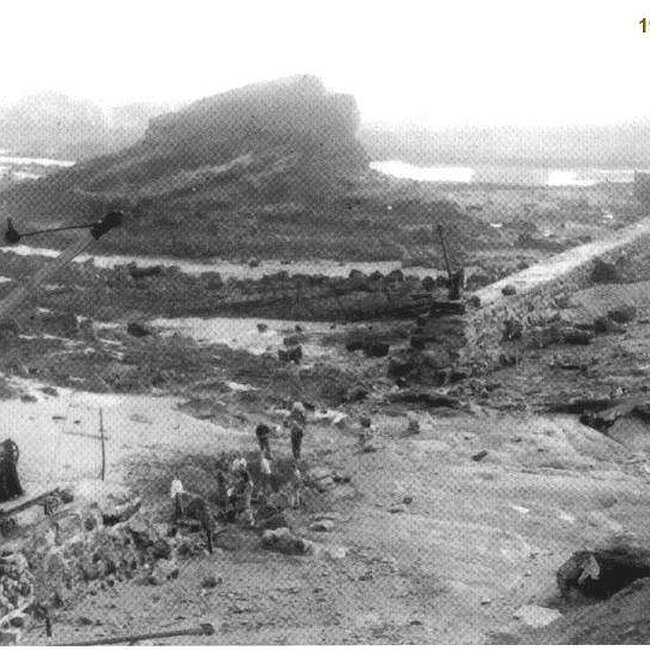 [1947] - Obras de los accesos y explanada de la Playa del Camello