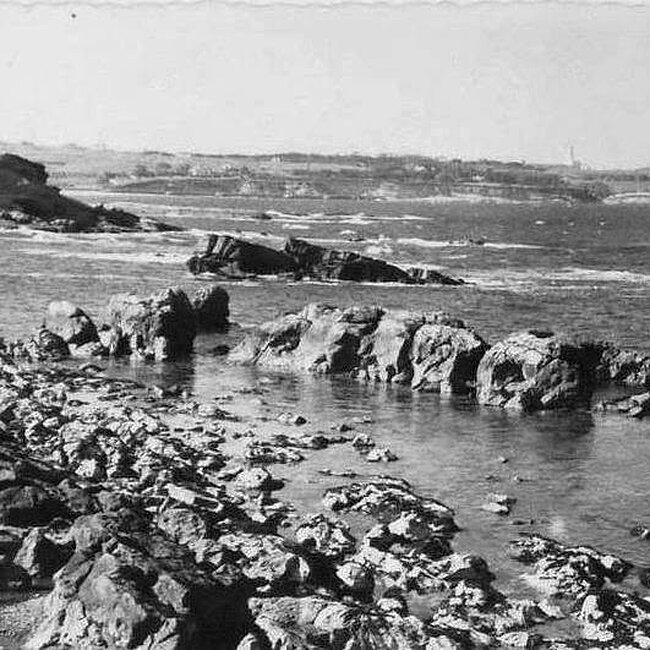[1952] - Zona del Camello antes de rellenarlo de arena y habilitarlo como playa