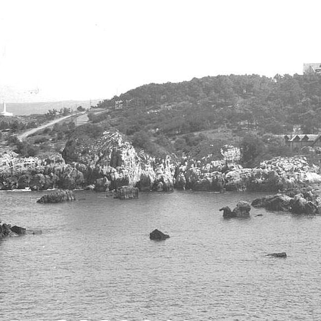 Vista de la roca del Camello y la península de la Magdalena