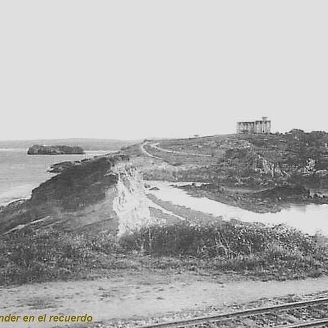 [1900] - Vistas de la península de la Magdalena con el palacio de fondo