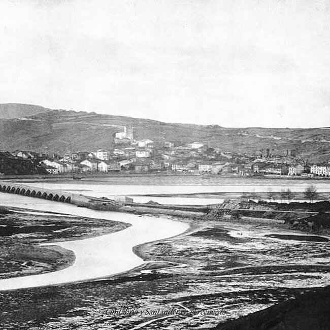 Foto antigua de San Vicente de la Barquera