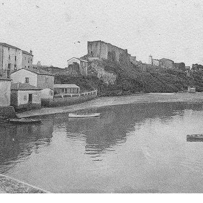 Foto antigua de San Vicente de la Barquera