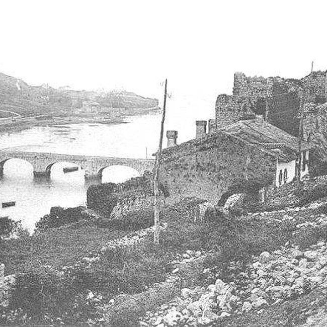 Foto antigua de San Vicente de la Barquera