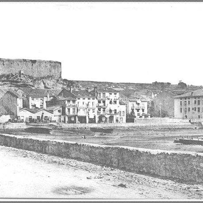 Foto antigua de San Vicente de la Barquera