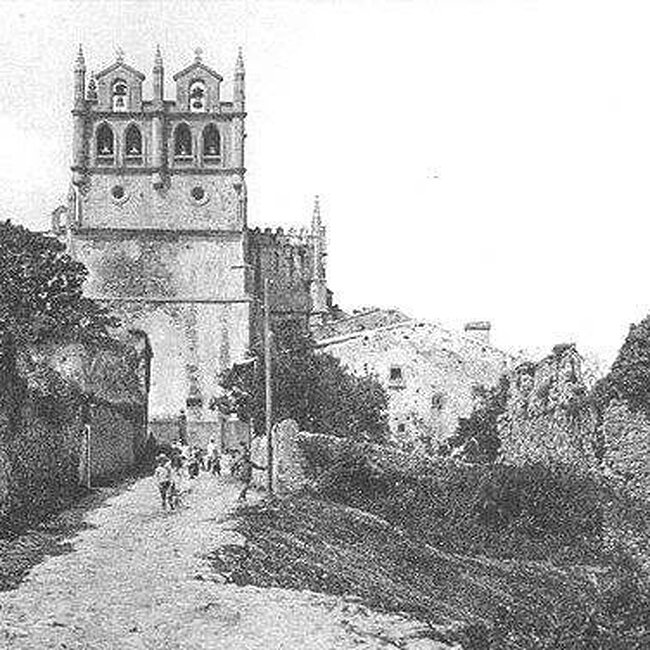 Foto antigua de San Vicente de la Barquera