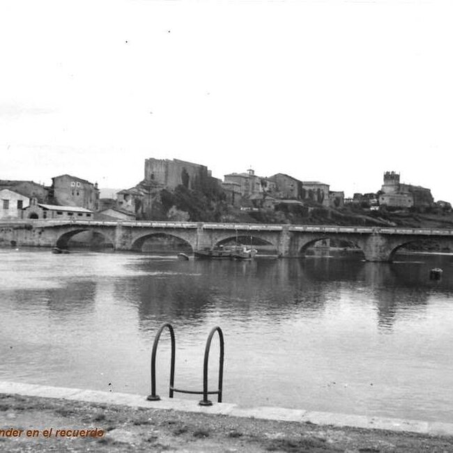 Foto antigua de San Vicente de la Barquera