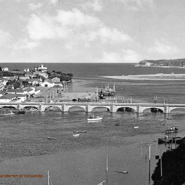 Foto antigua de San Vicente de la Barquera
