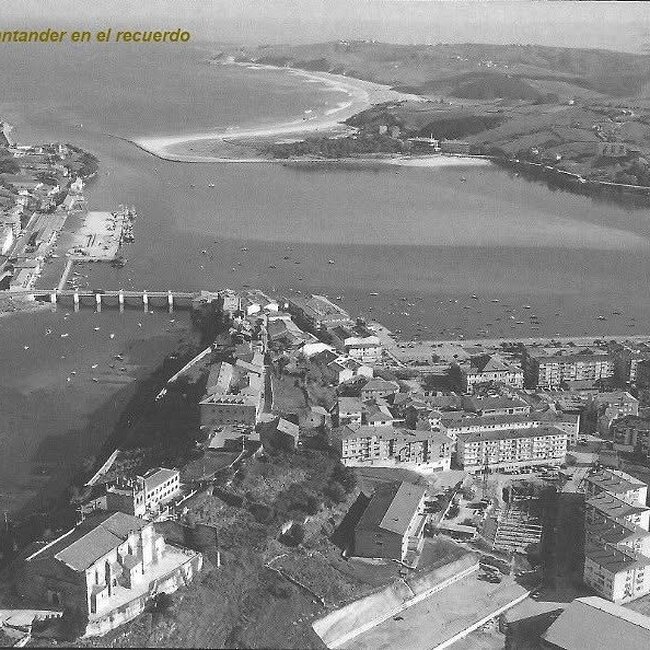 Foto antigua de San Vicente de la Barquera