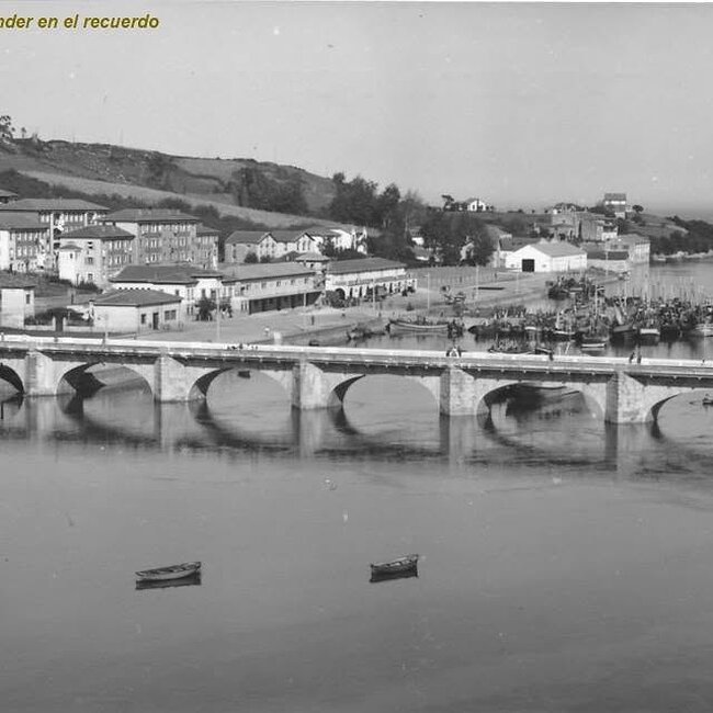 Foto antigua de San Vicente de la Barquera