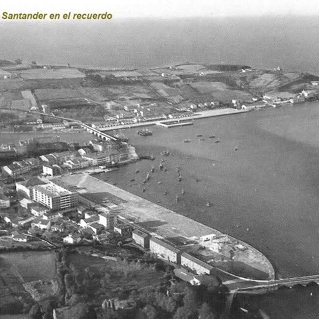 Foto antigua de San Vicente de la Barquera