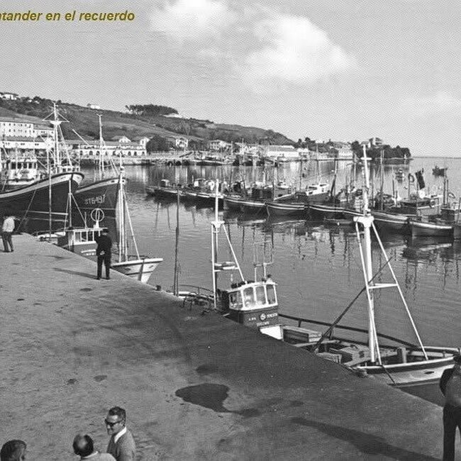 Foto antigua de San Vicente de la Barquera