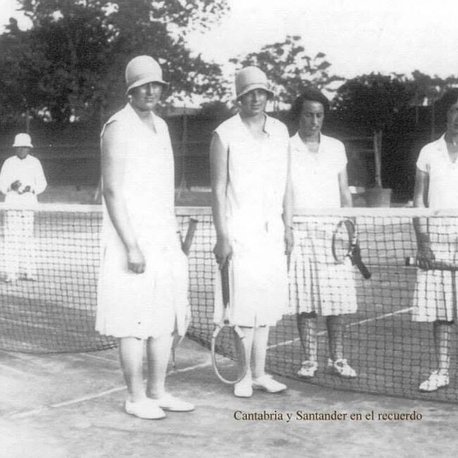 Foto antigua del Real Club de Tenis de la Magdalena