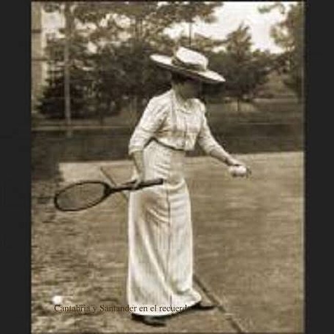 Foto antigua del Real Club de Tenis de la Magdalena