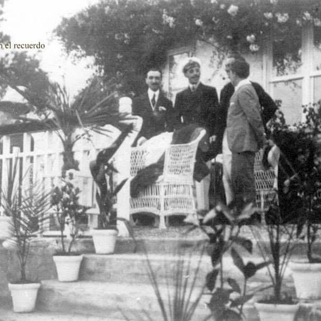 Foto antigua del Real Club de Tenis de la Magdalena