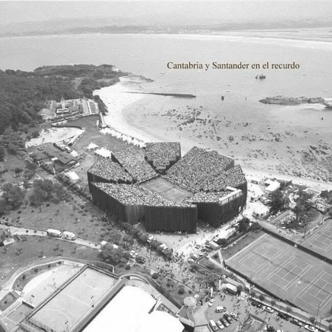 Foto antigua del Real Club de Tenis de la Magdalena