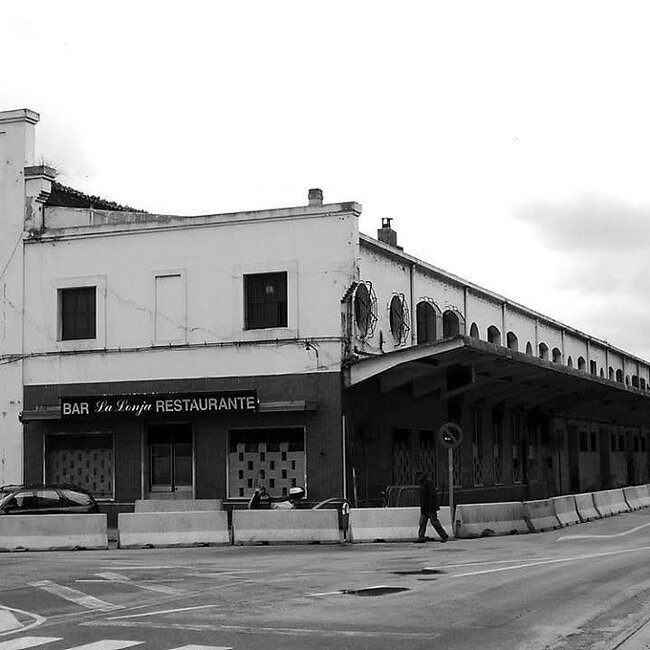 Foto antigua de las calles Castilla y Marqués de la Hermida
