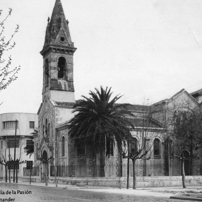 Foto antigua de las calles Castilla y Marqués de la Hermida